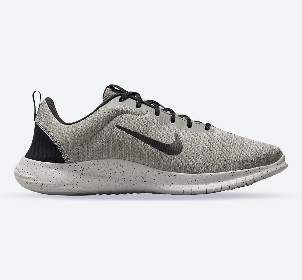 Mens wide nike hotsell