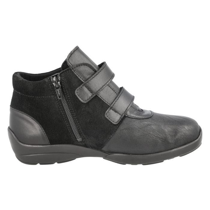 Women's Wide Fit DB Sleaford Boots