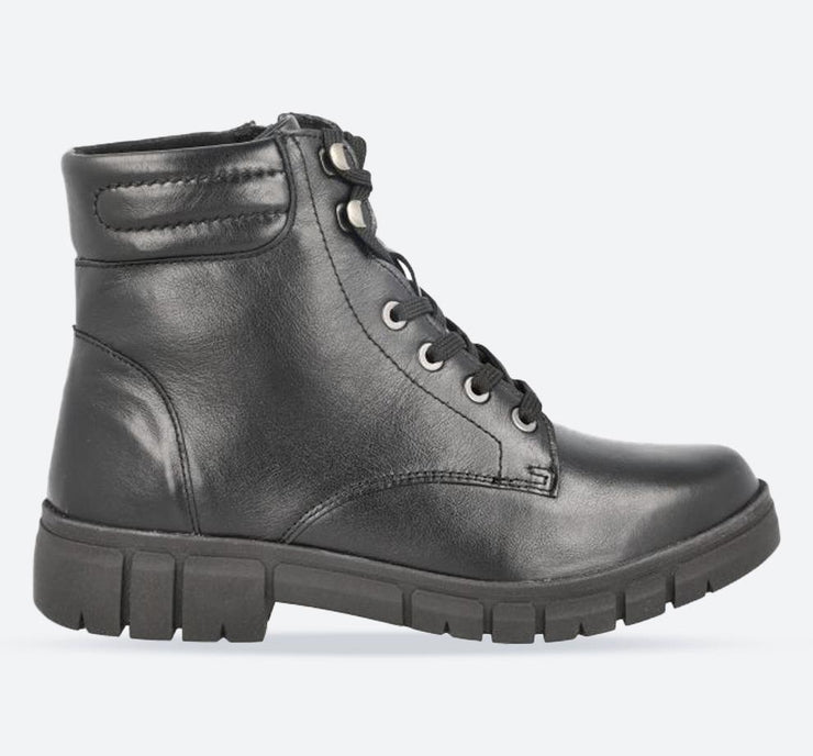 Women's Wide Fit DB Pershore Water-Resistant Boots